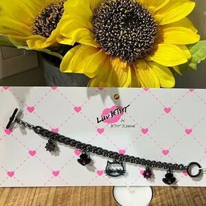 NWT Betsey Johnson GunmetalHello Kitty Charm Bracelet #BJBR
